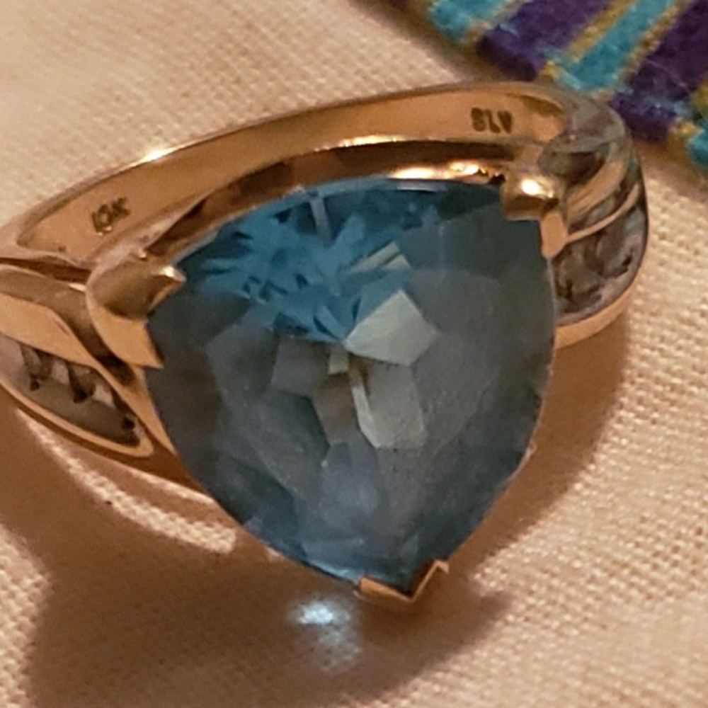 Five carat topaz 10k gold ring